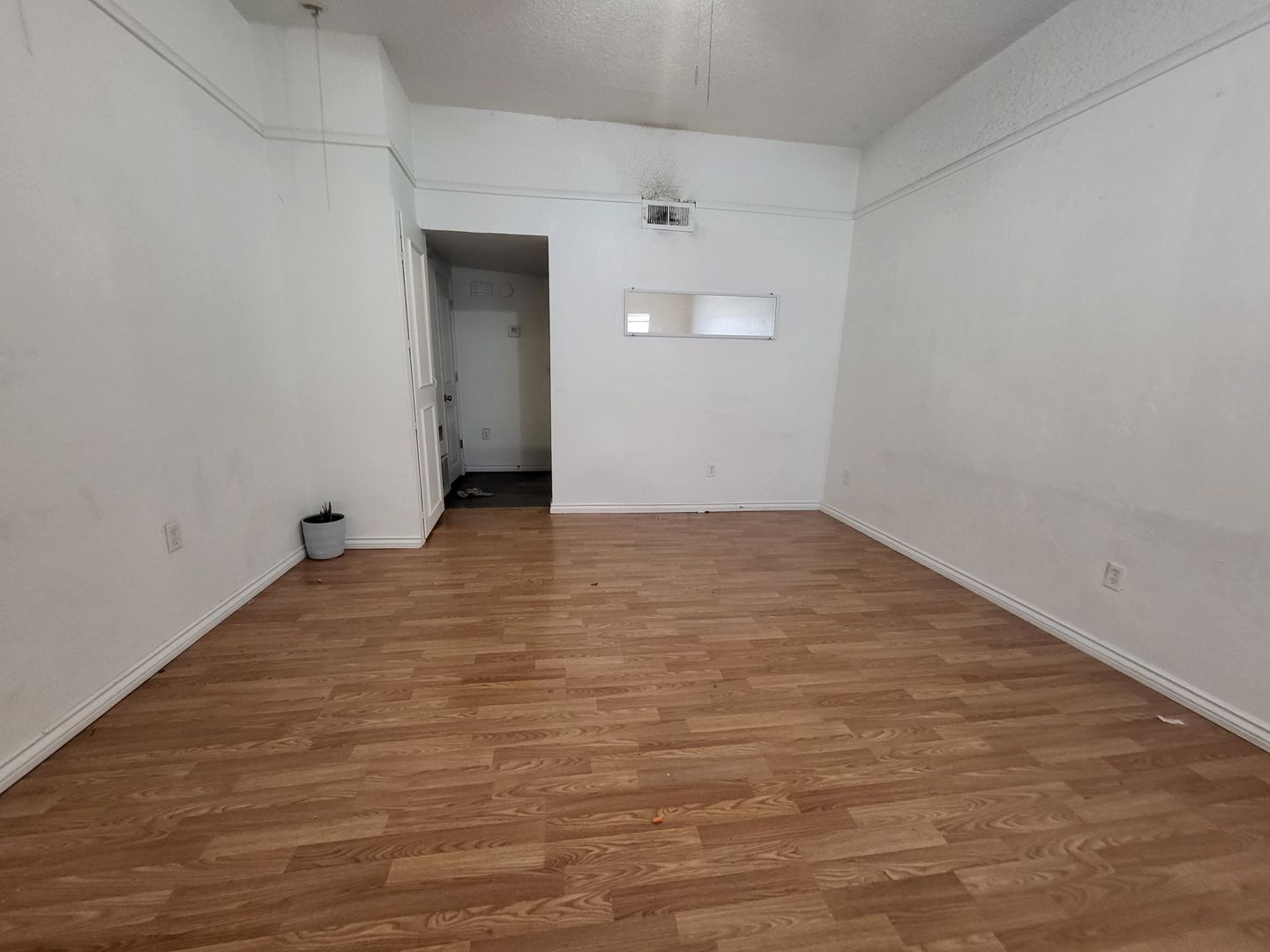 320 E Edwards St unit 4 – photo 5