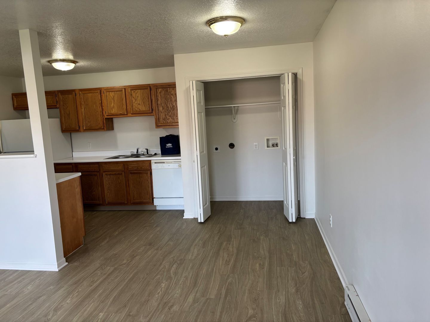 107 W Steenhoek St unit 202B W Steenhoek St – photo 2