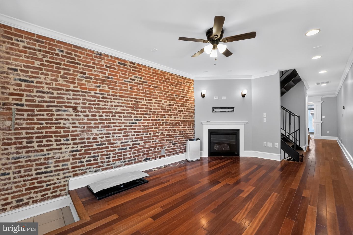 528 S Curley St – photo 2
