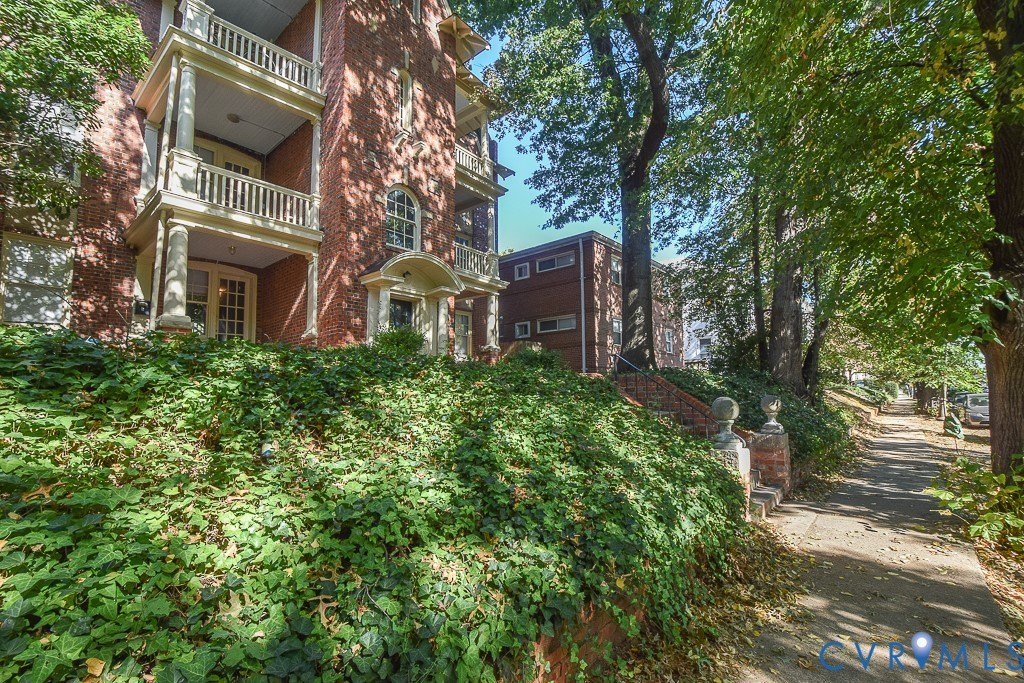 120 S Arthur Ashe Blvd #1 – photo 3