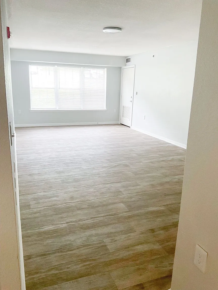 Blue Ridge Village Apartments – photo 1
