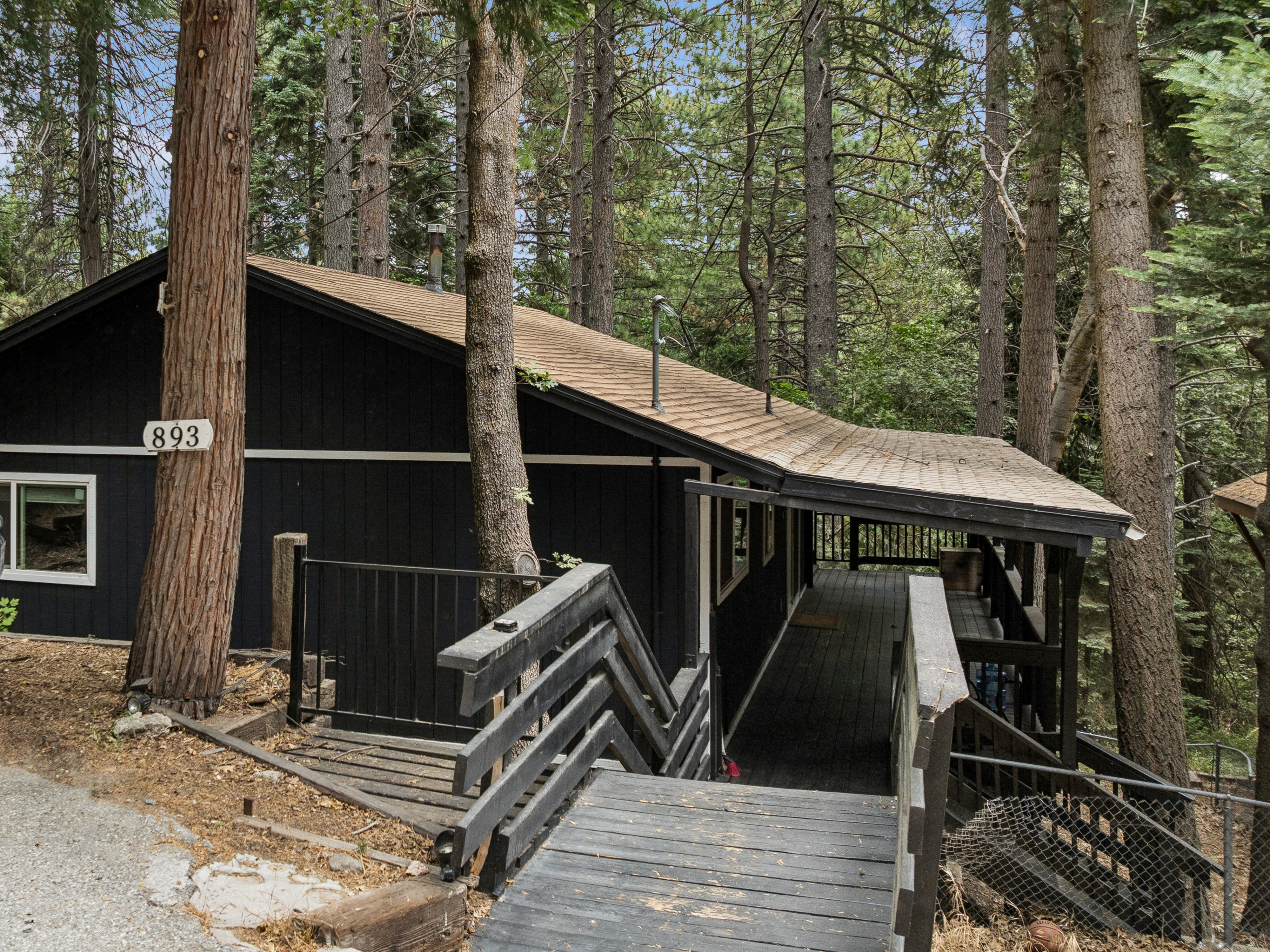 893 Sierra Vista Dr – photo 1