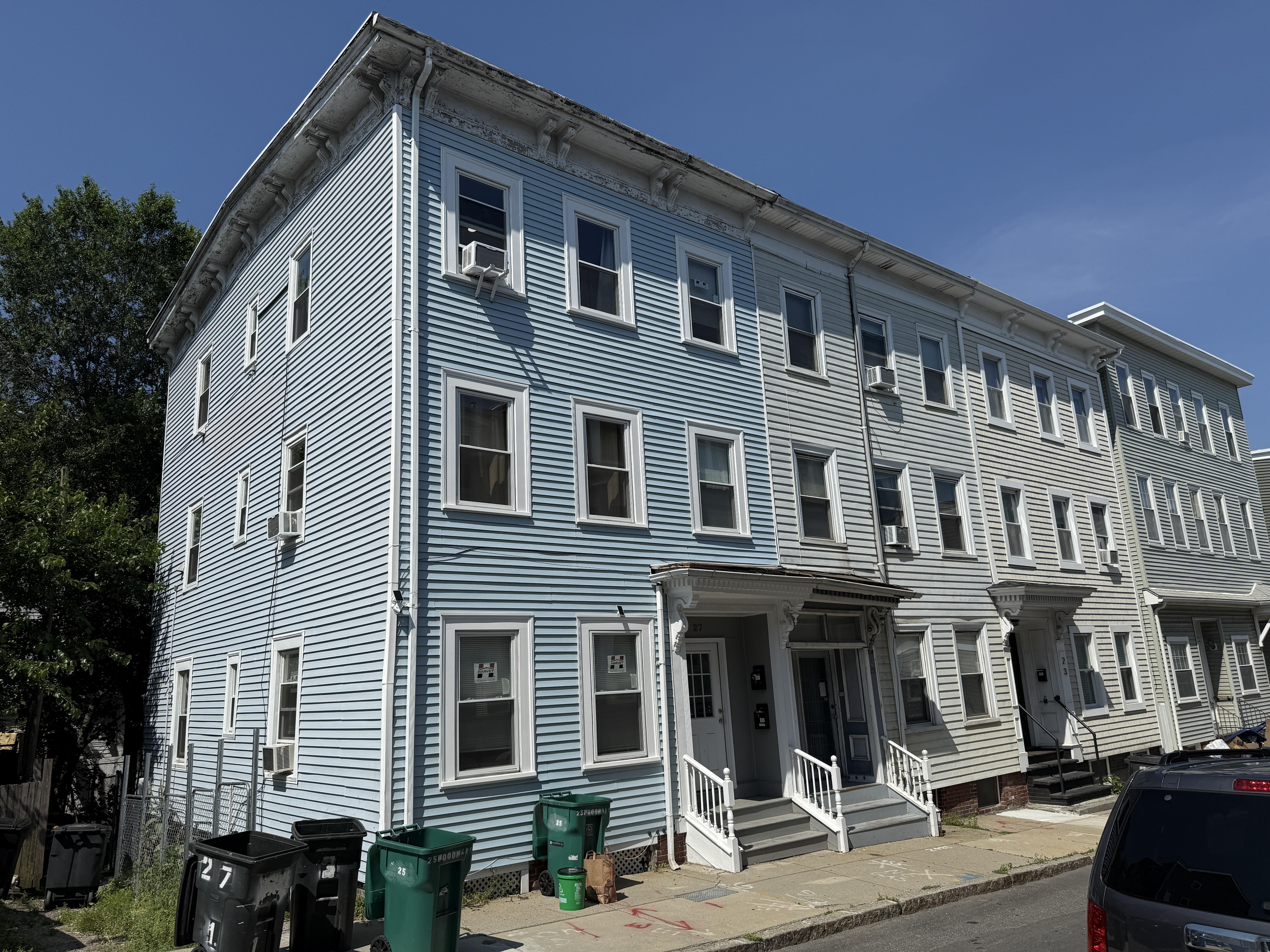 27 Woodward St unit 3 – photo 1