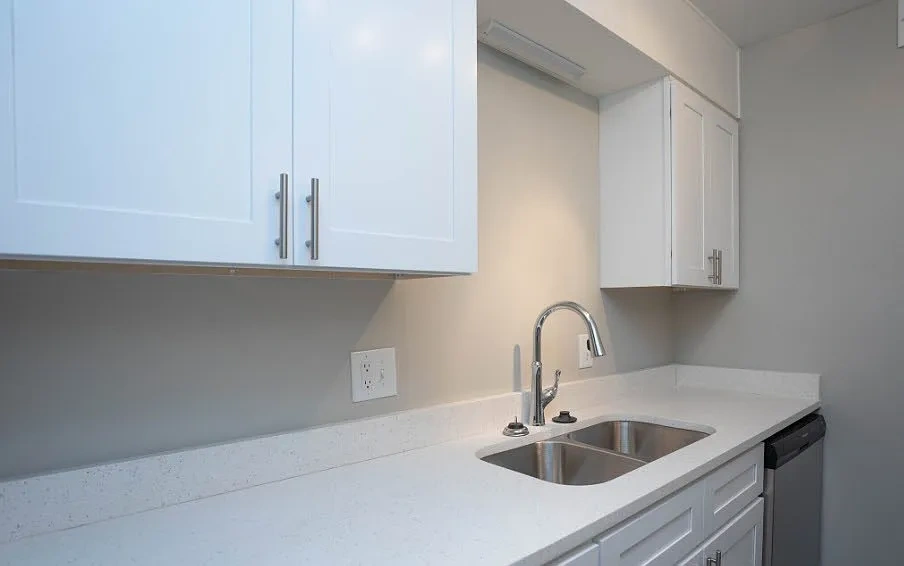 Richmond Hills Apartments – photo 5