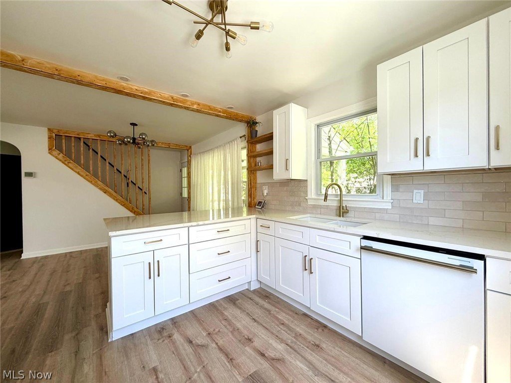 1699 Warrensville Center Rd – photo 5