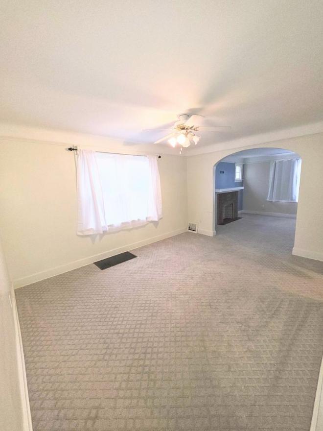2337 Burnside Ave – photo 3