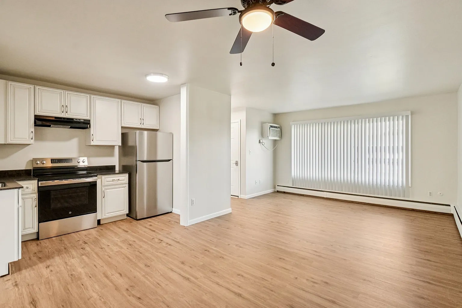 Ava Sterling Apartments – photo 3