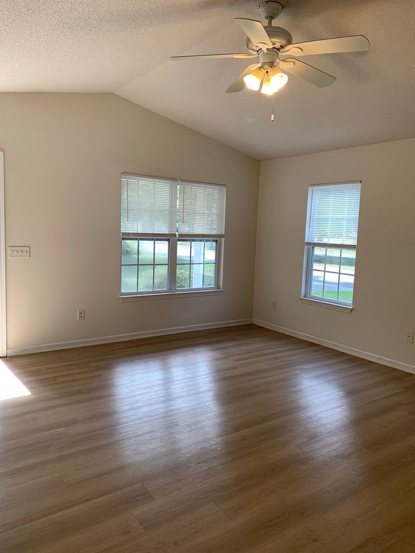 4011 Masonboro Loop Rd – photo 5
