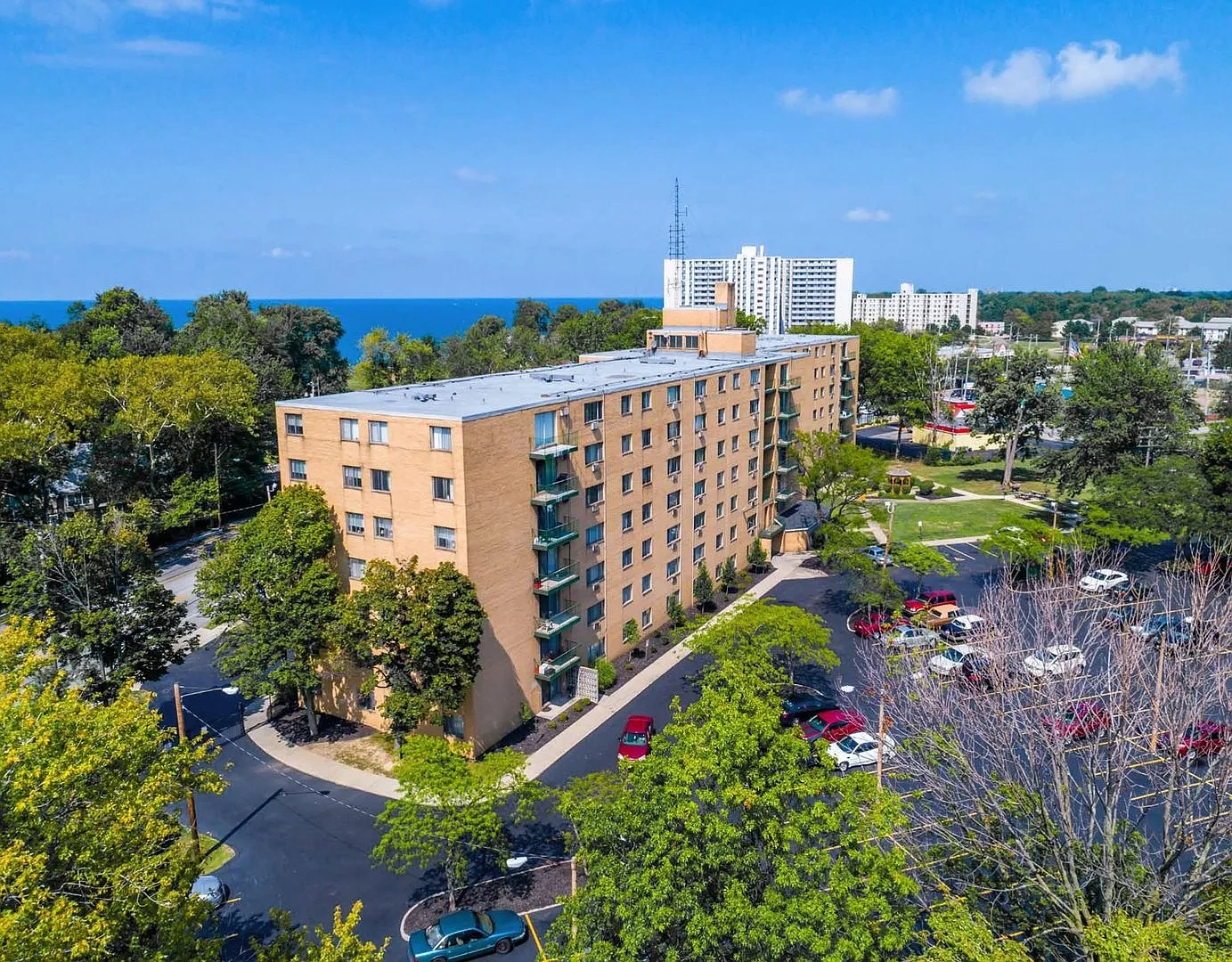 Grandview Pointe – photo 1
