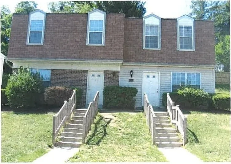 Calvertowne Townhouses – photo 4