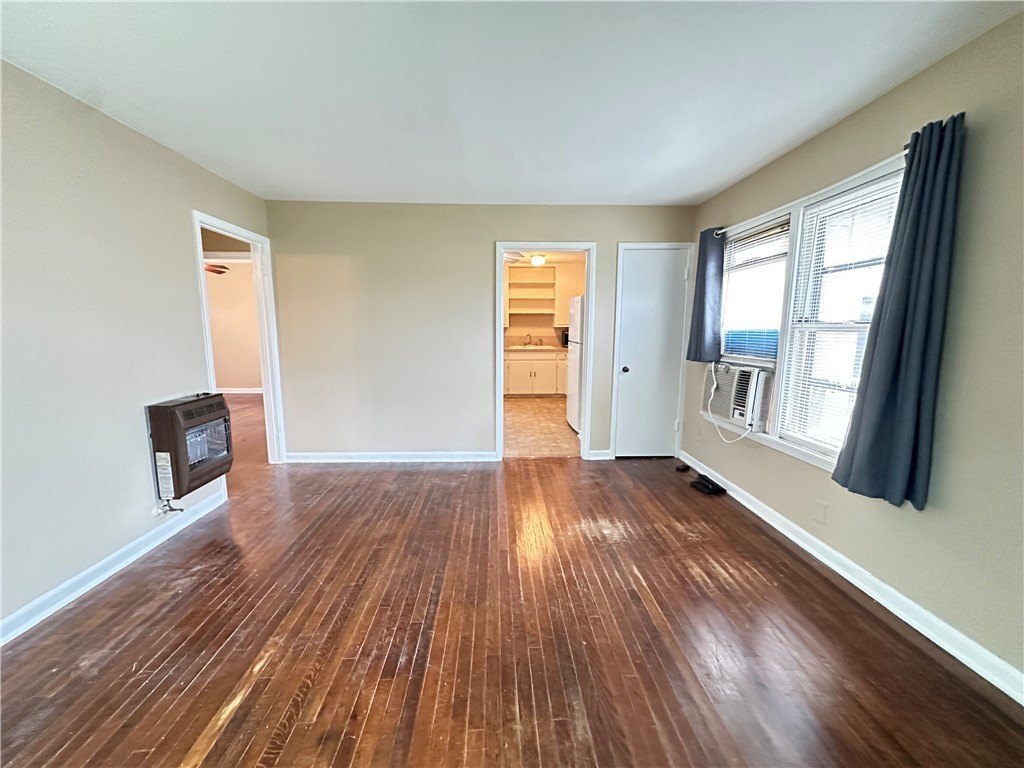 921 Oak St – photo 5
