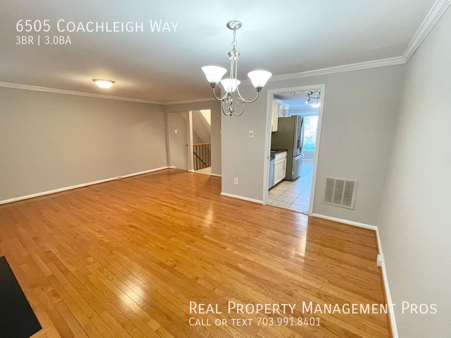 6505 Coachleigh Way – photo 2