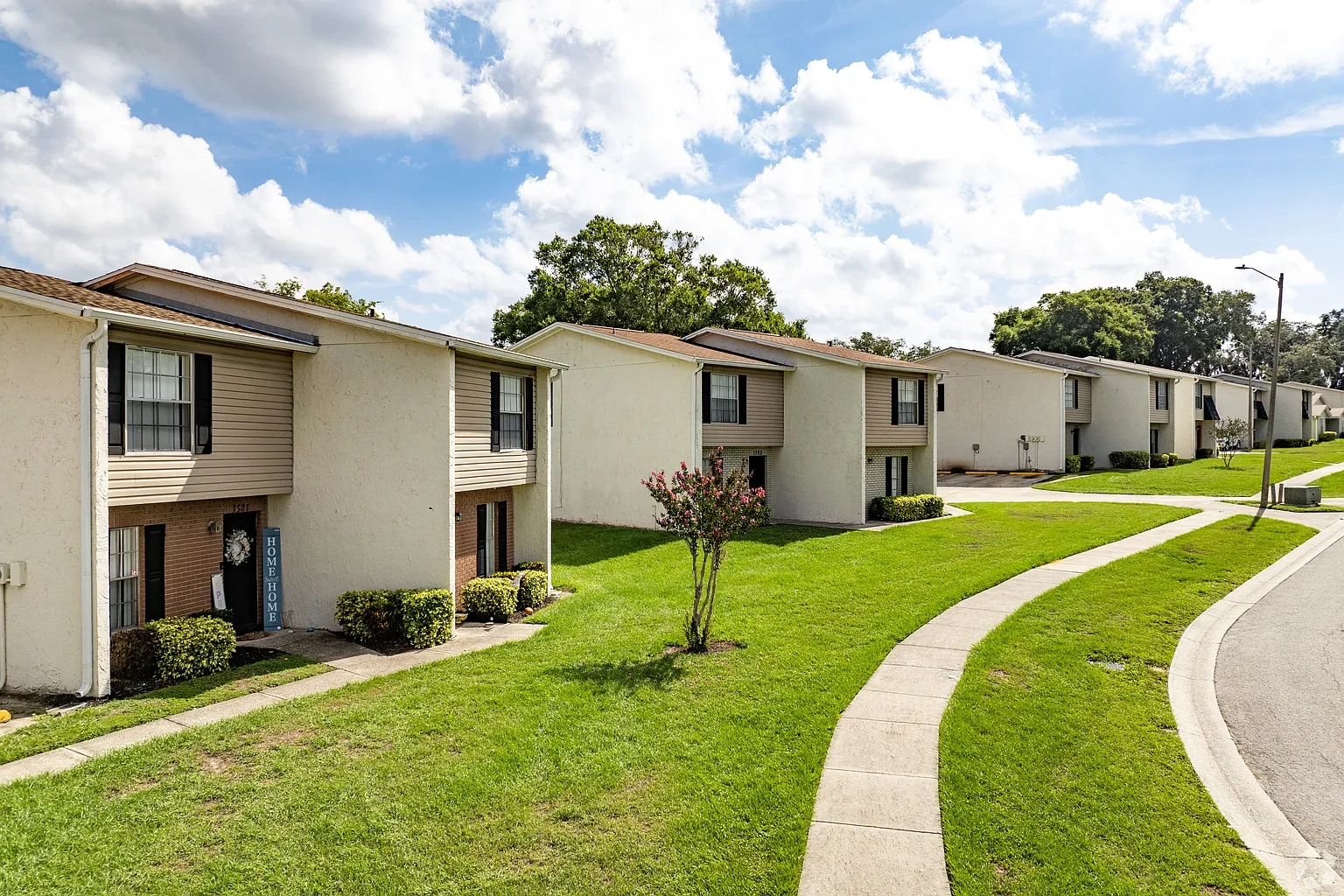 Valley View Town & Garden Homes – photo 2