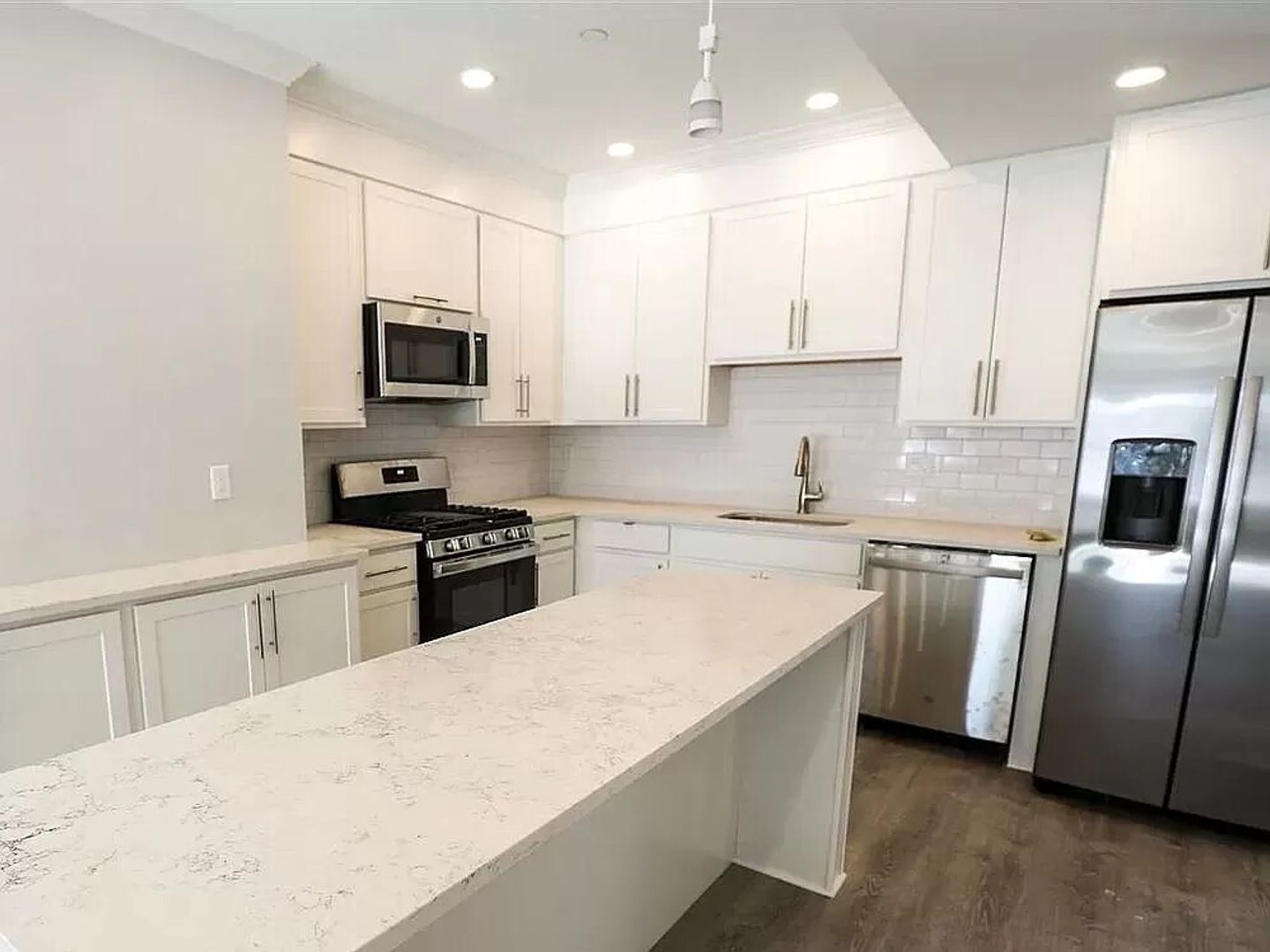 122 Kenrick St – photo 4