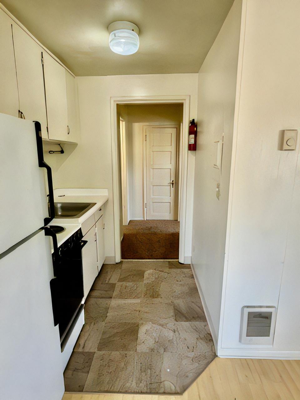 640 E 16th Alley unit 1 – photo 4