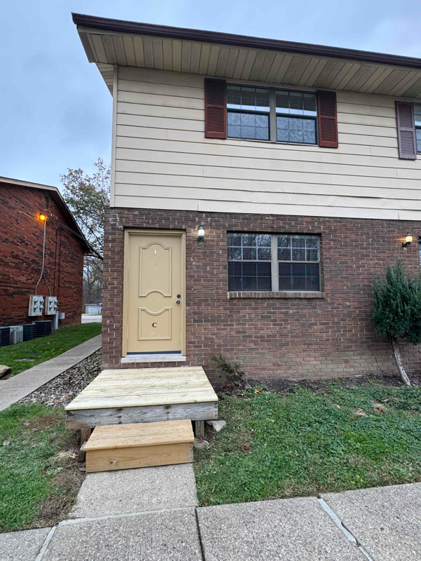 8 Garden Ln unit C – photo 2