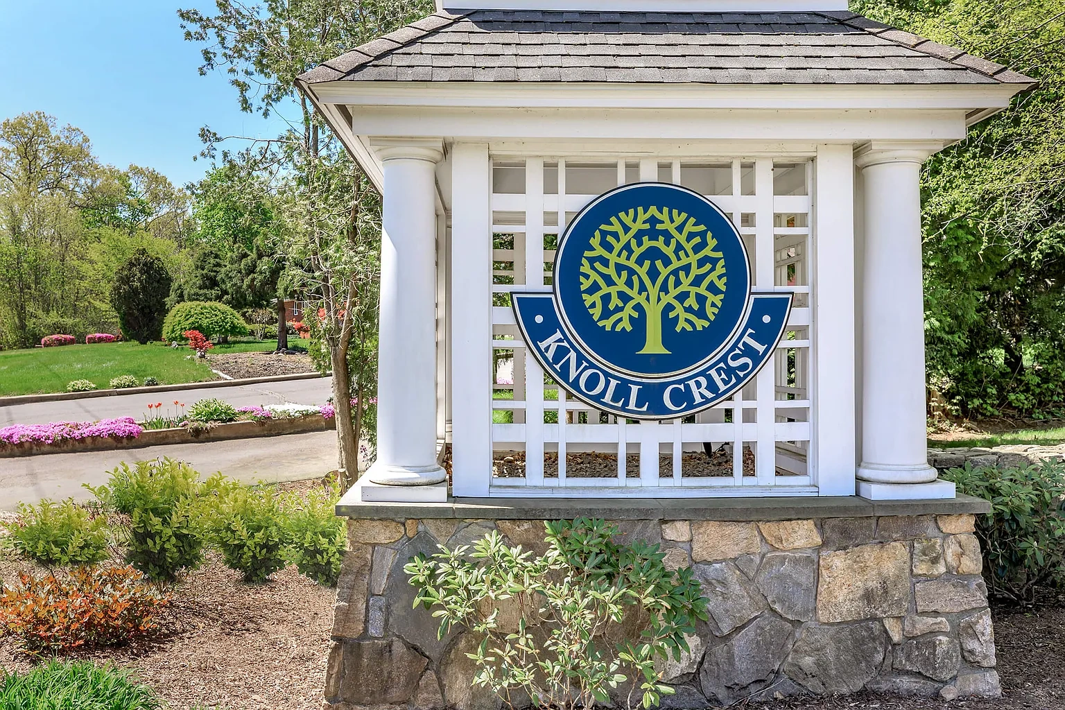Knoll Crest Apartments – photo 3