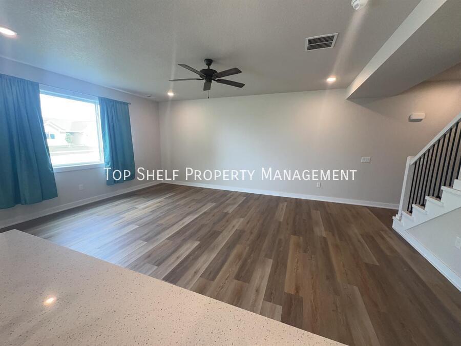 232 Bristlecone Dr – photo 2