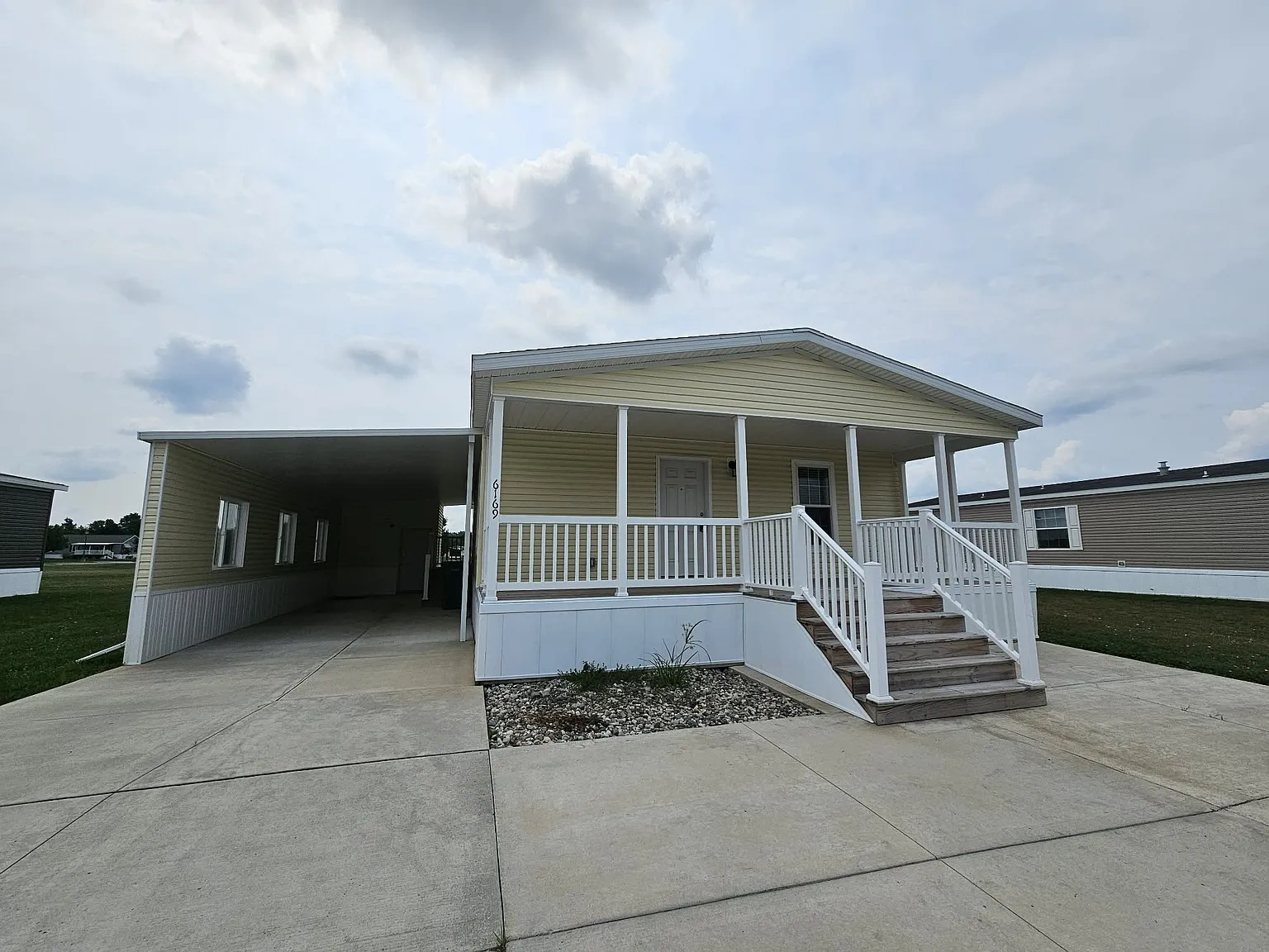 Lakeview Estates on Lawndale – Floor plan