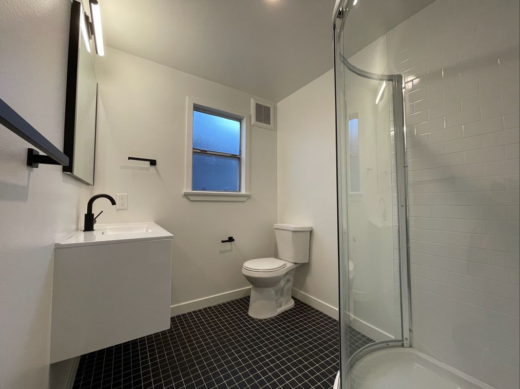 229 Granada Ave unit 3 – photo 3