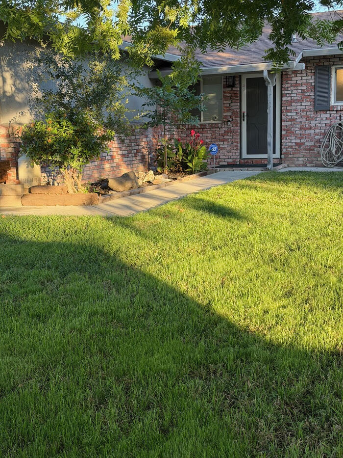 720 Merrywood Ln – photo 2