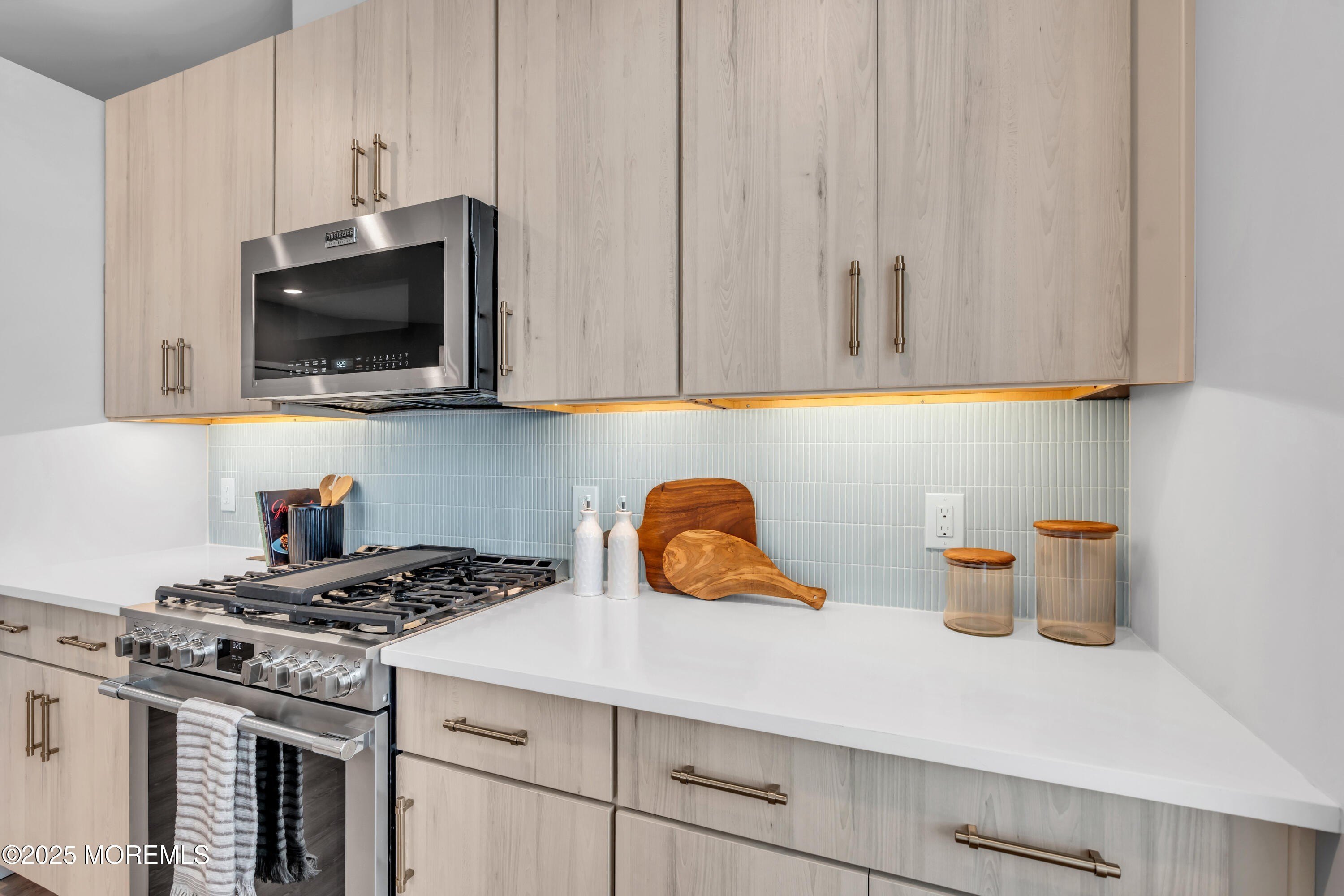 120 Monmouth St #MAE-304 – photo 5