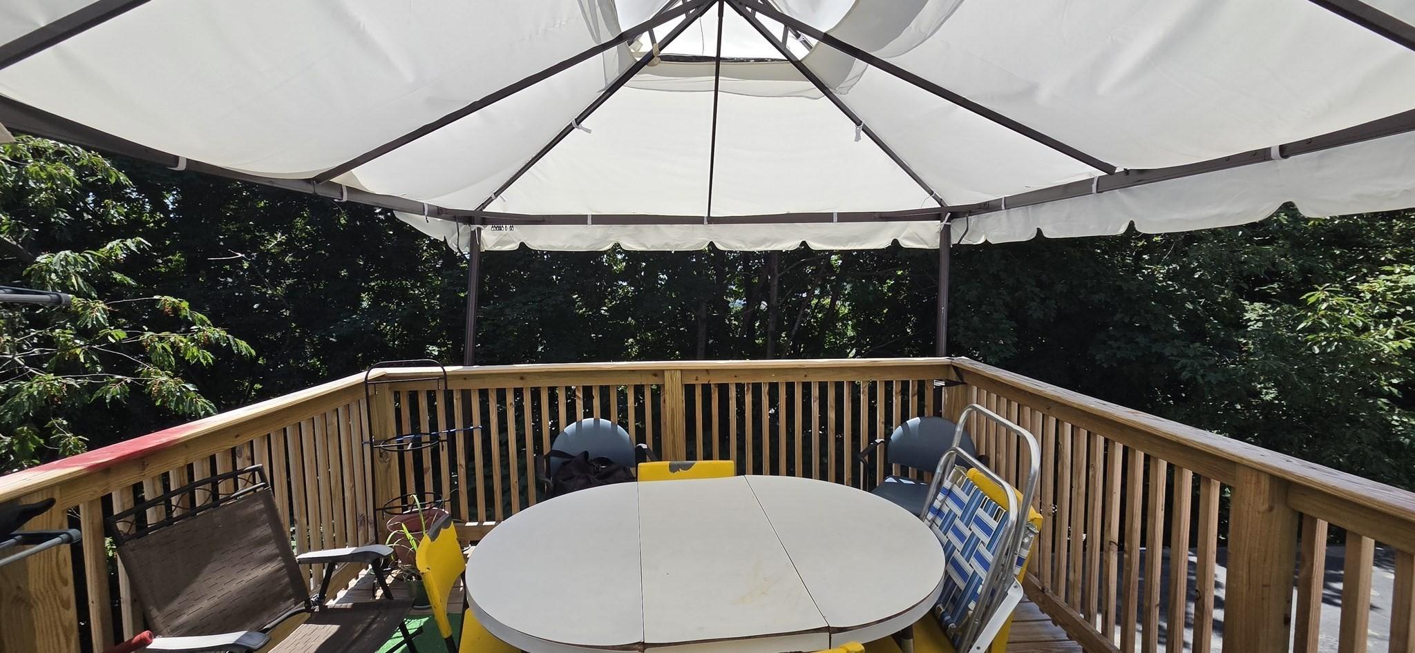 184 Gladstone St unit 3 – photo 3