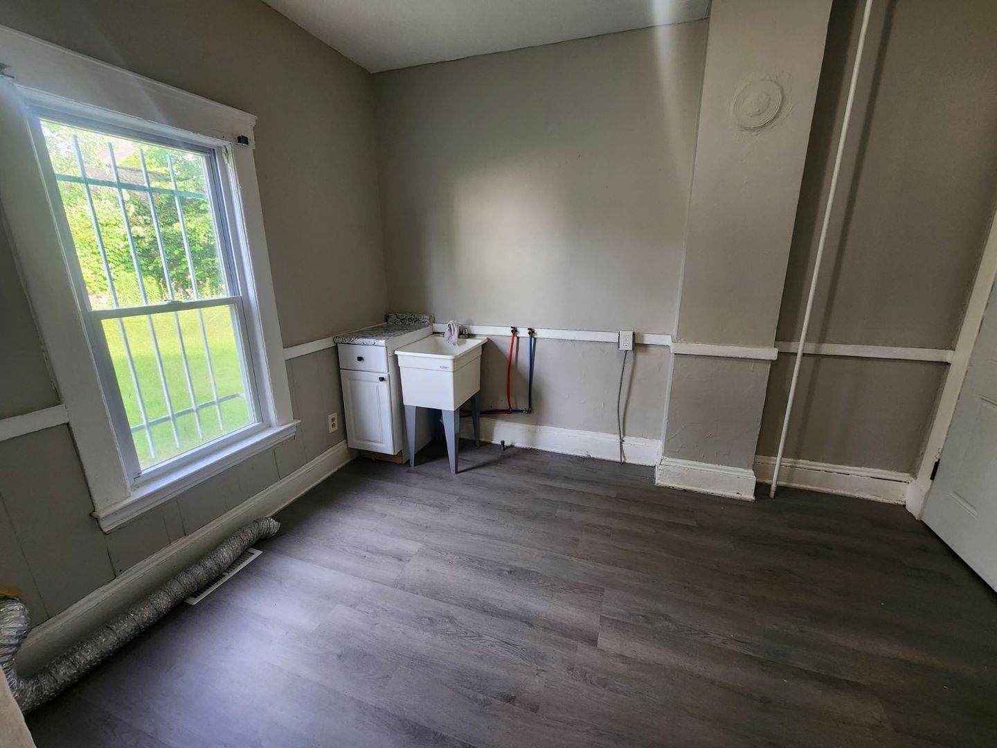 16014 Saranac Rd unit Unit 1-2 – photo 2