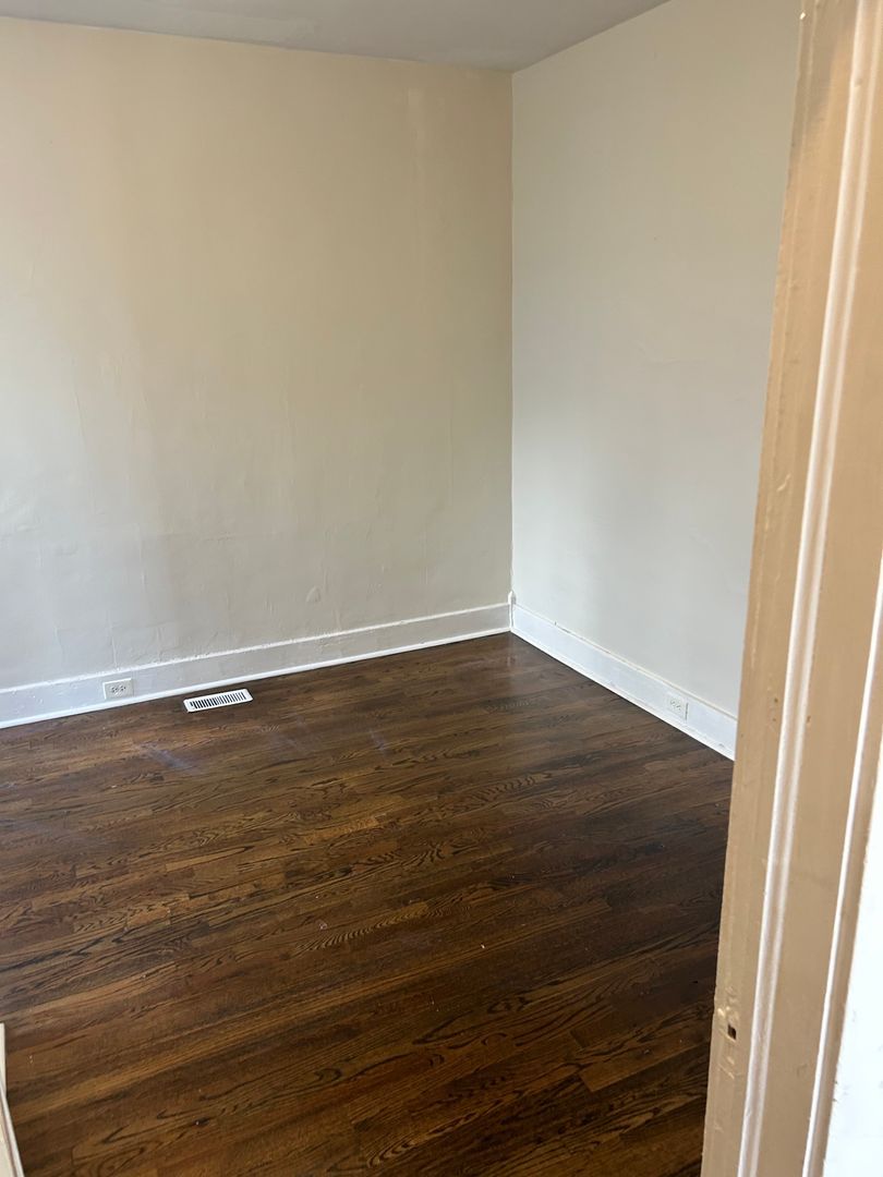 846 7th St W – photo 5