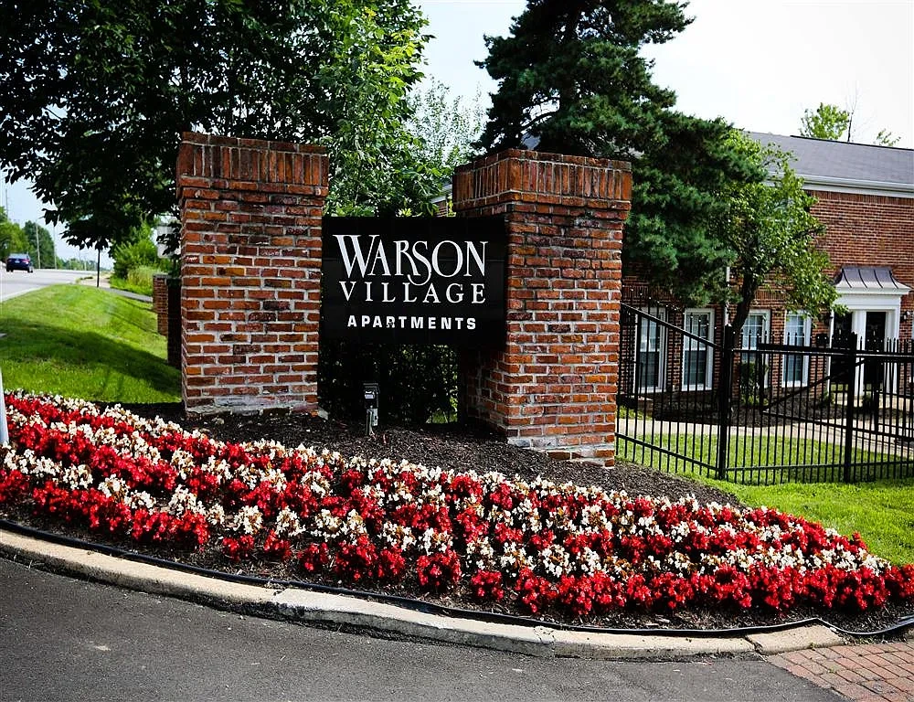 Warson Village Townhomes – photo 3