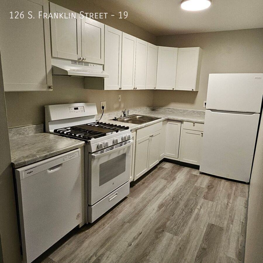 126 S Franklin St unit 19 – photo 5