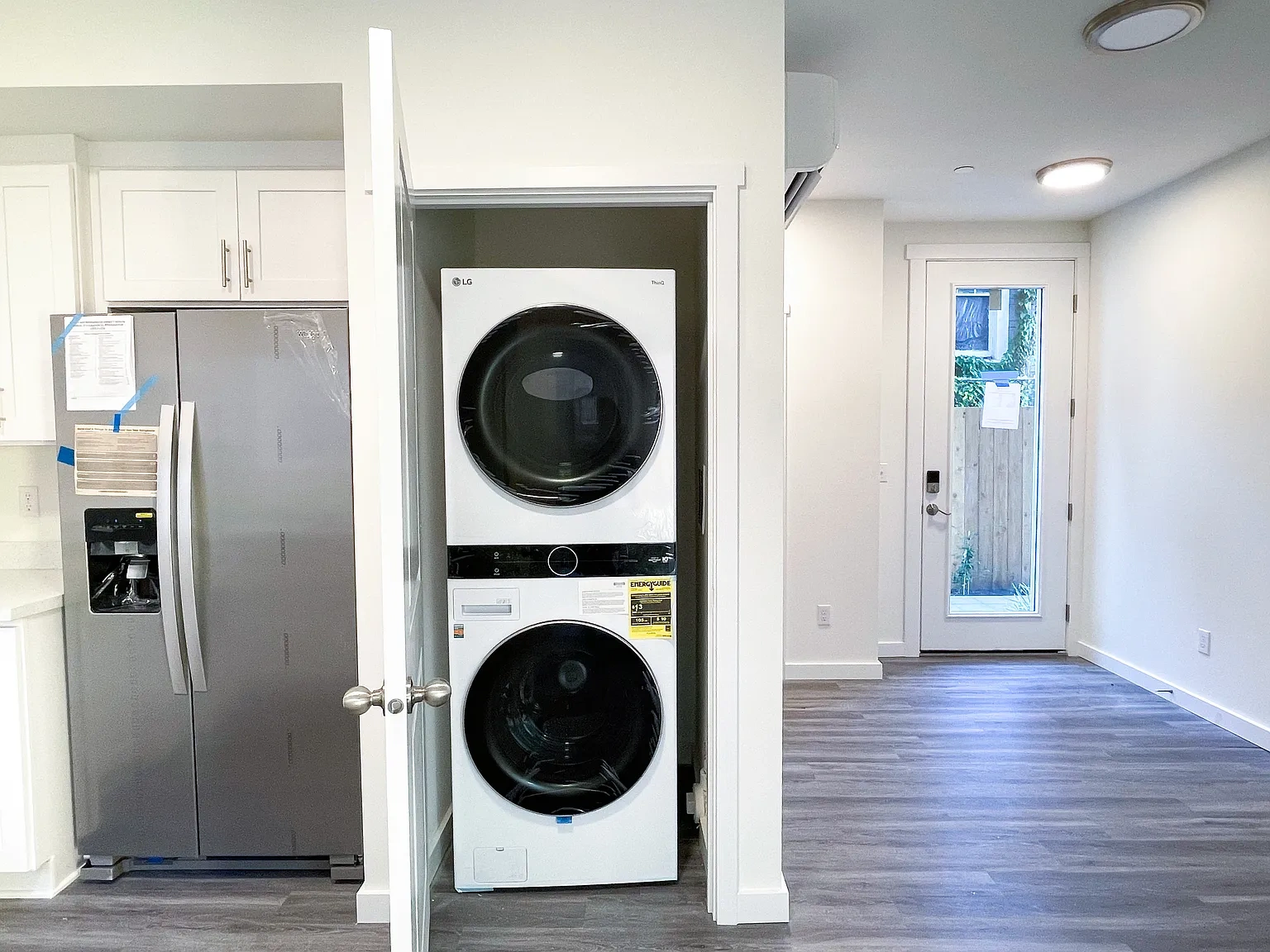 Iris Apartments – photo 4