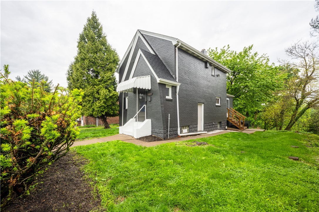 335 Lafayette Ave – photo 1