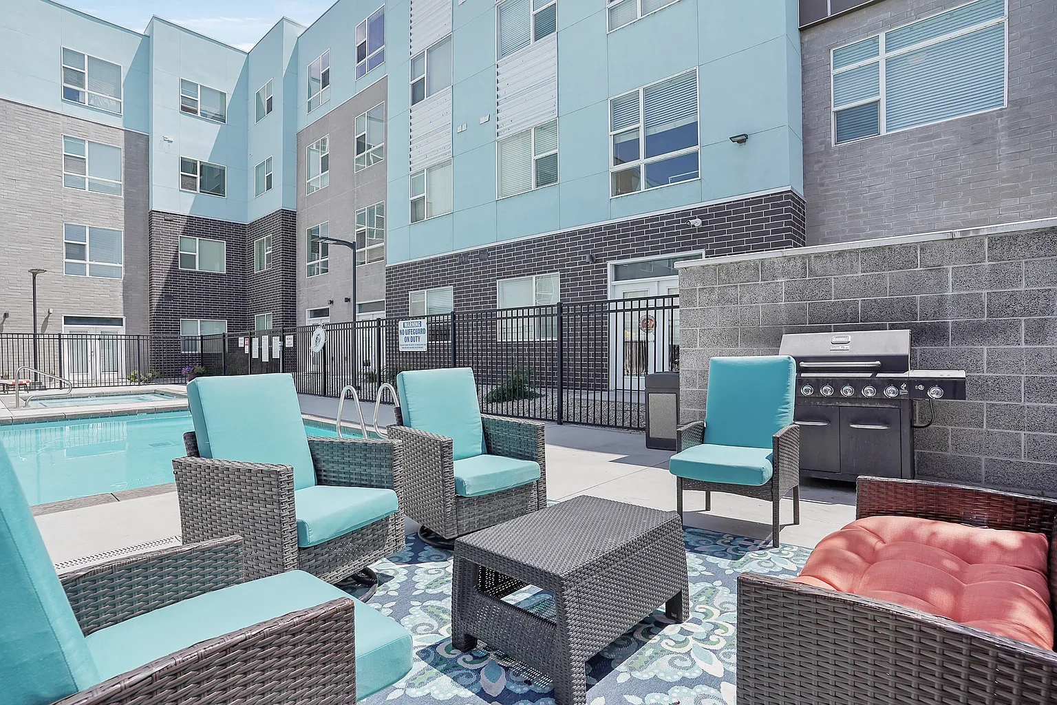 West Station Apartments – photo 3