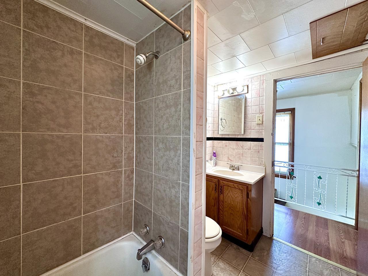 1112 Williams St – photo 5
