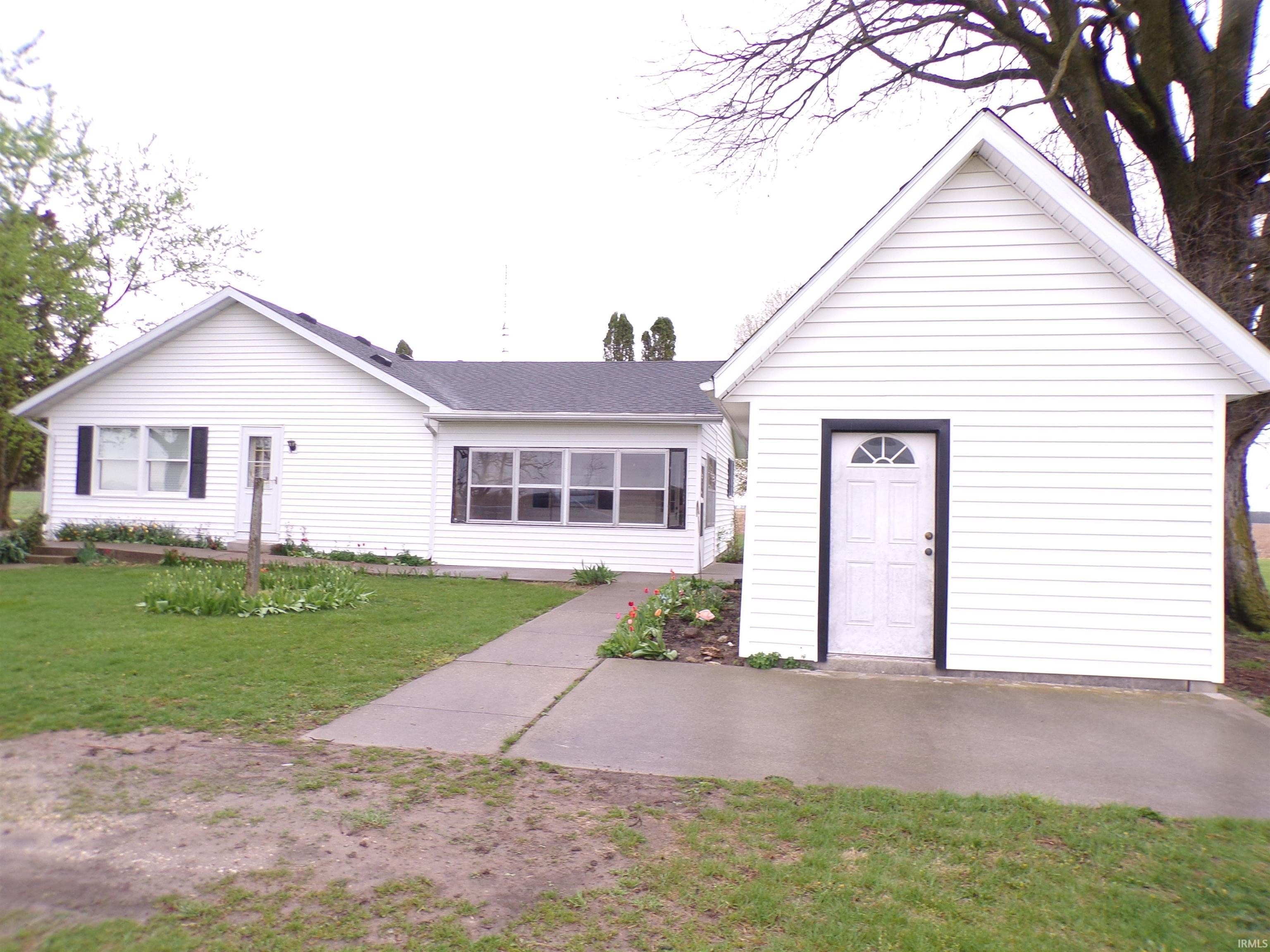 7623 S 750 E – photo 1