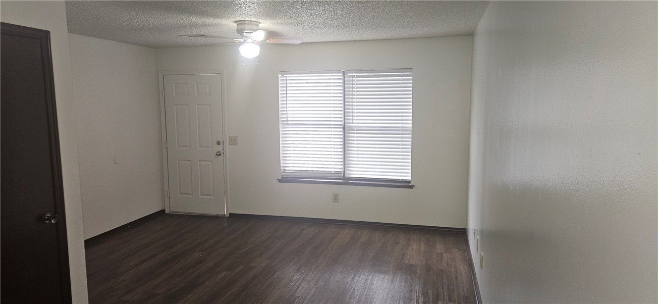 635 Whitham Ave #6 – photo 2