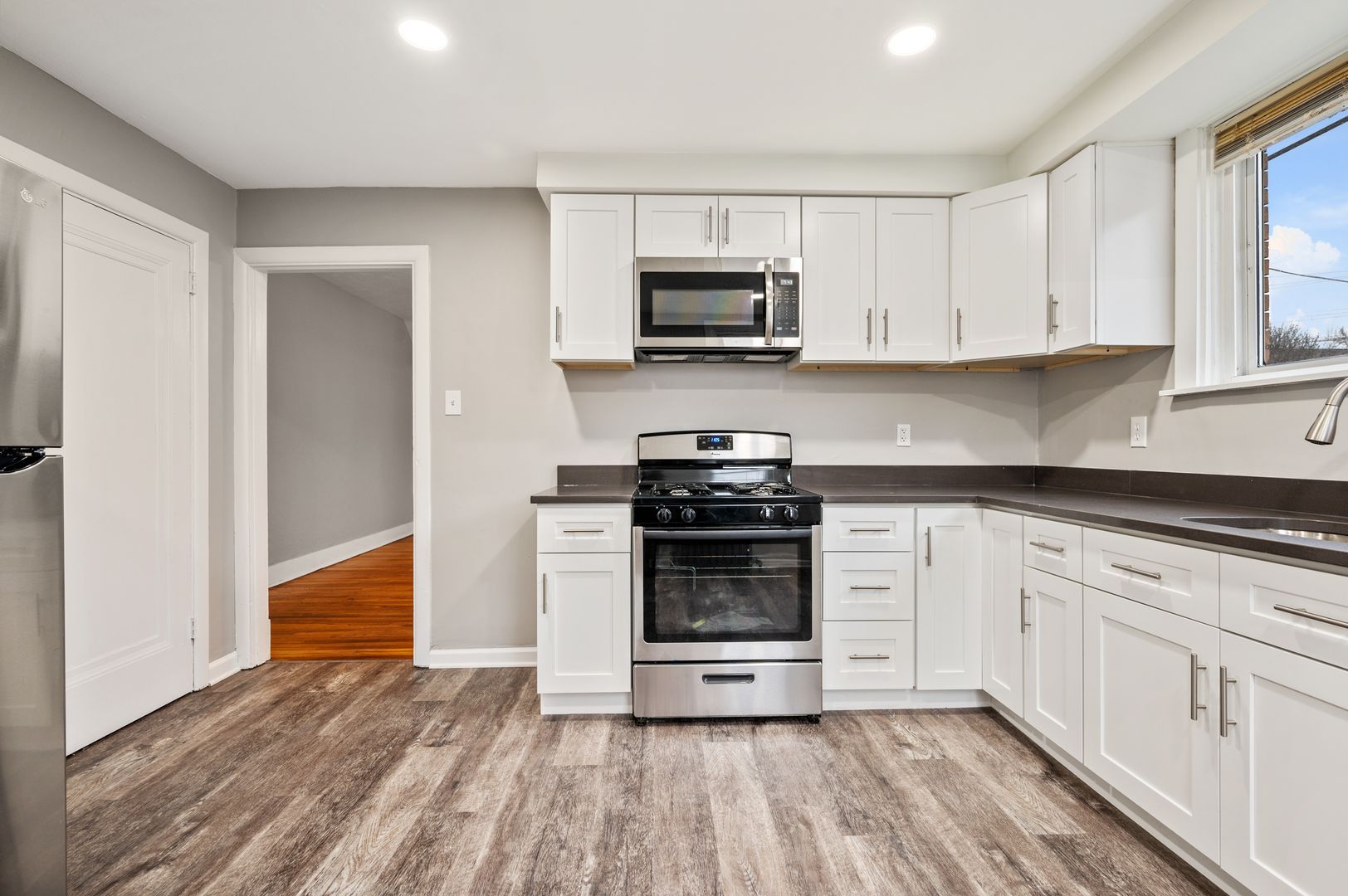 101 E Agnew Ave unit 101 E Agnew Avenue – photo 2