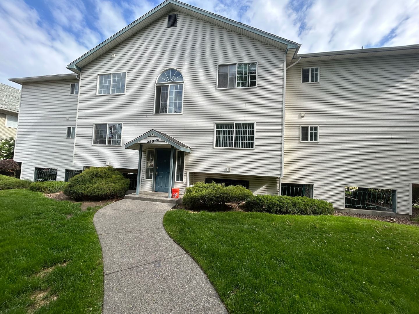 950 S Ash St unit 302 – photo 2