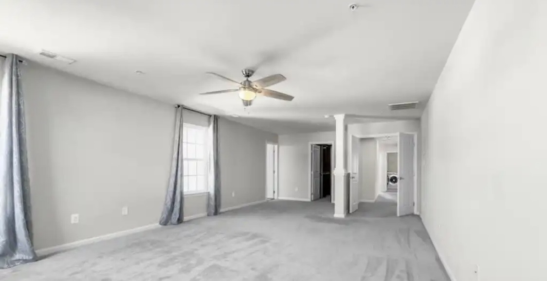 10185 Warfield St – photo 4