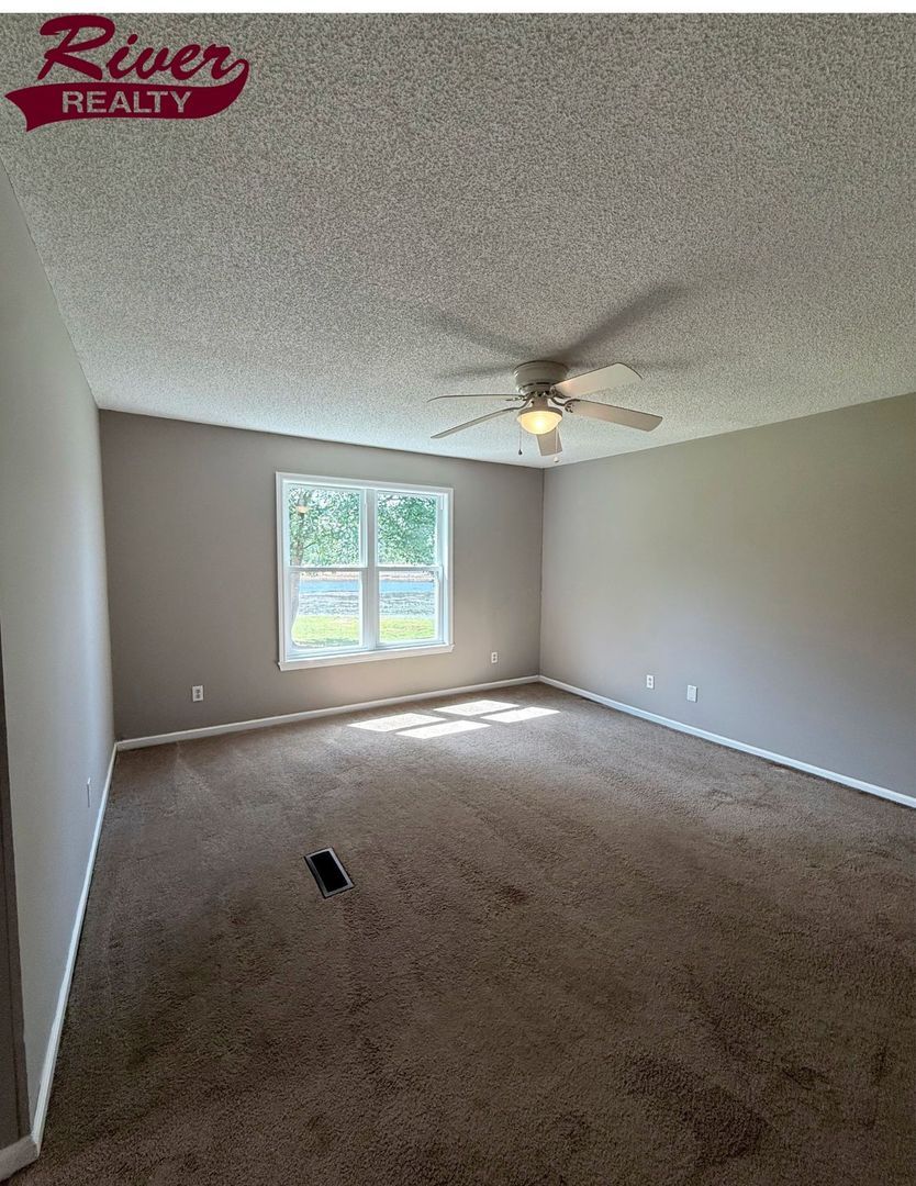 5735 Deans Bridge Rd unit 5735-B – photo 5