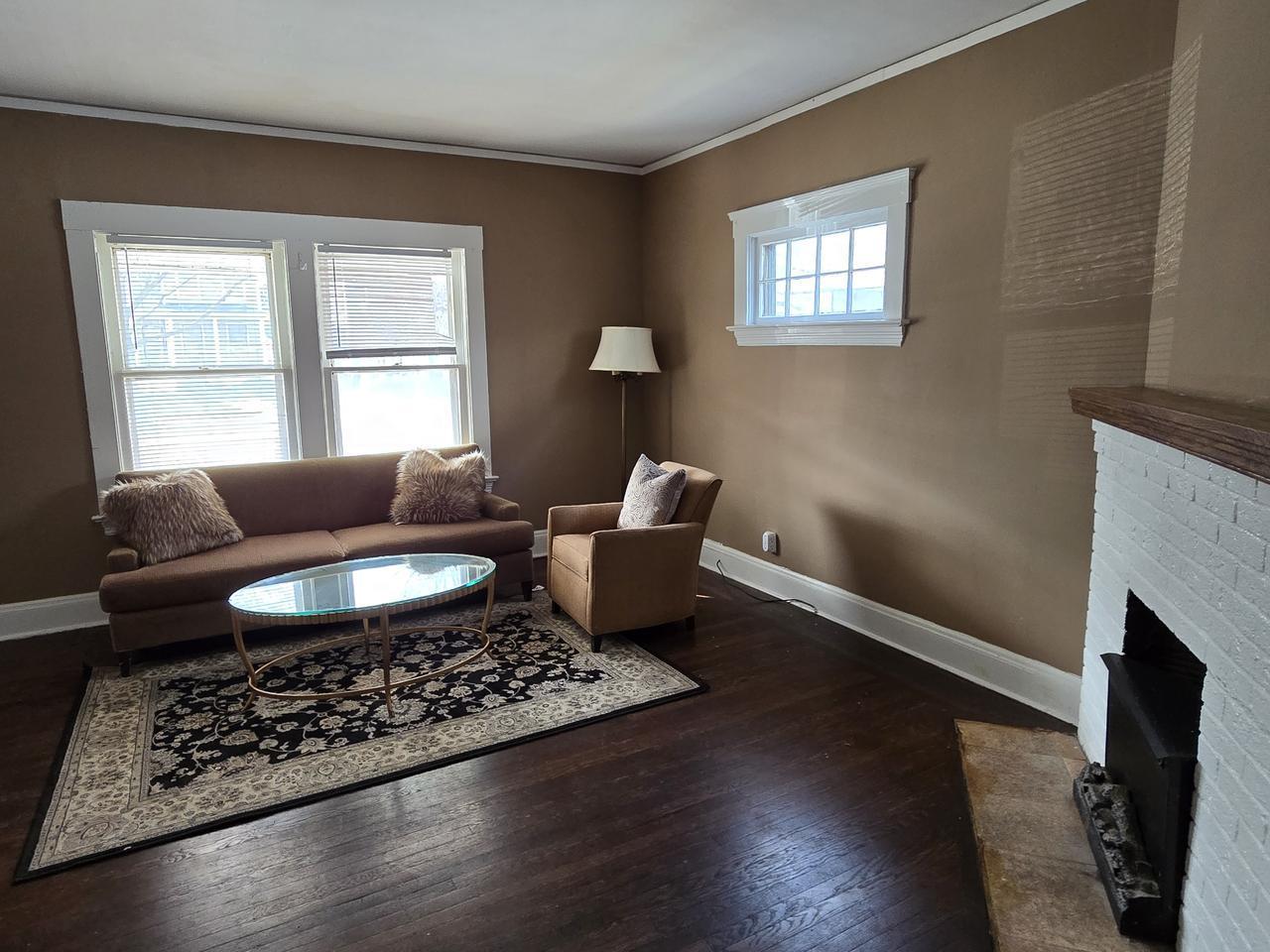 1321 W 110th St – photo 2
