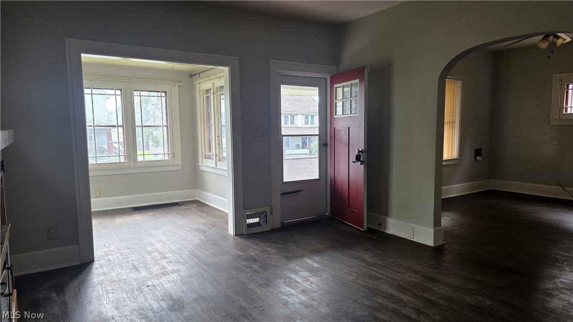 126 Manchester Ave unit A – photo 4