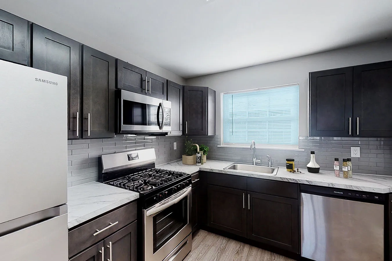 Wyndmoor Apartments – photo 2