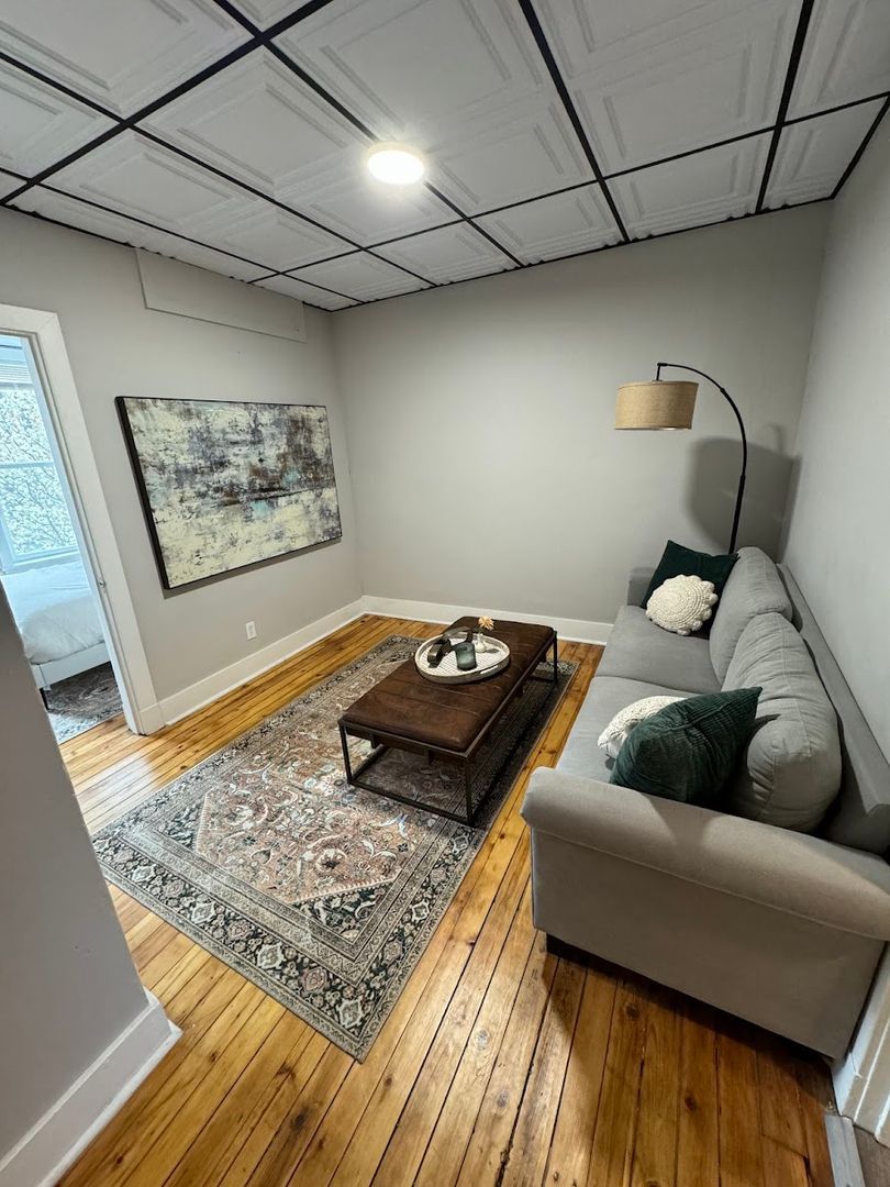 960 Penna Ave unit Apartment #4 – photo 2