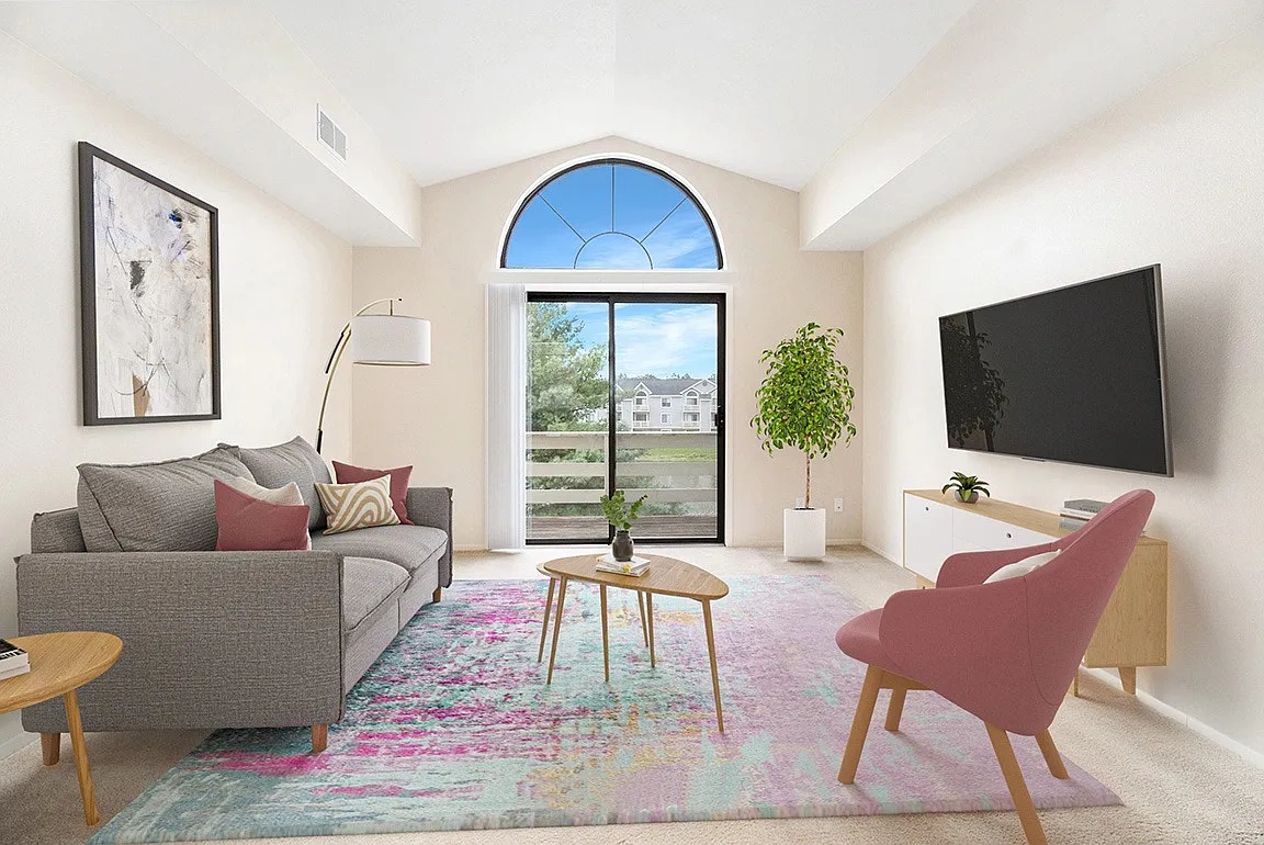 South Bridge Apartments – photo 2