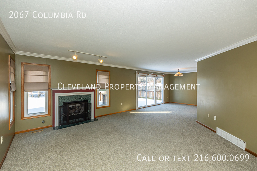 2067 Columbia Rd – photo 5