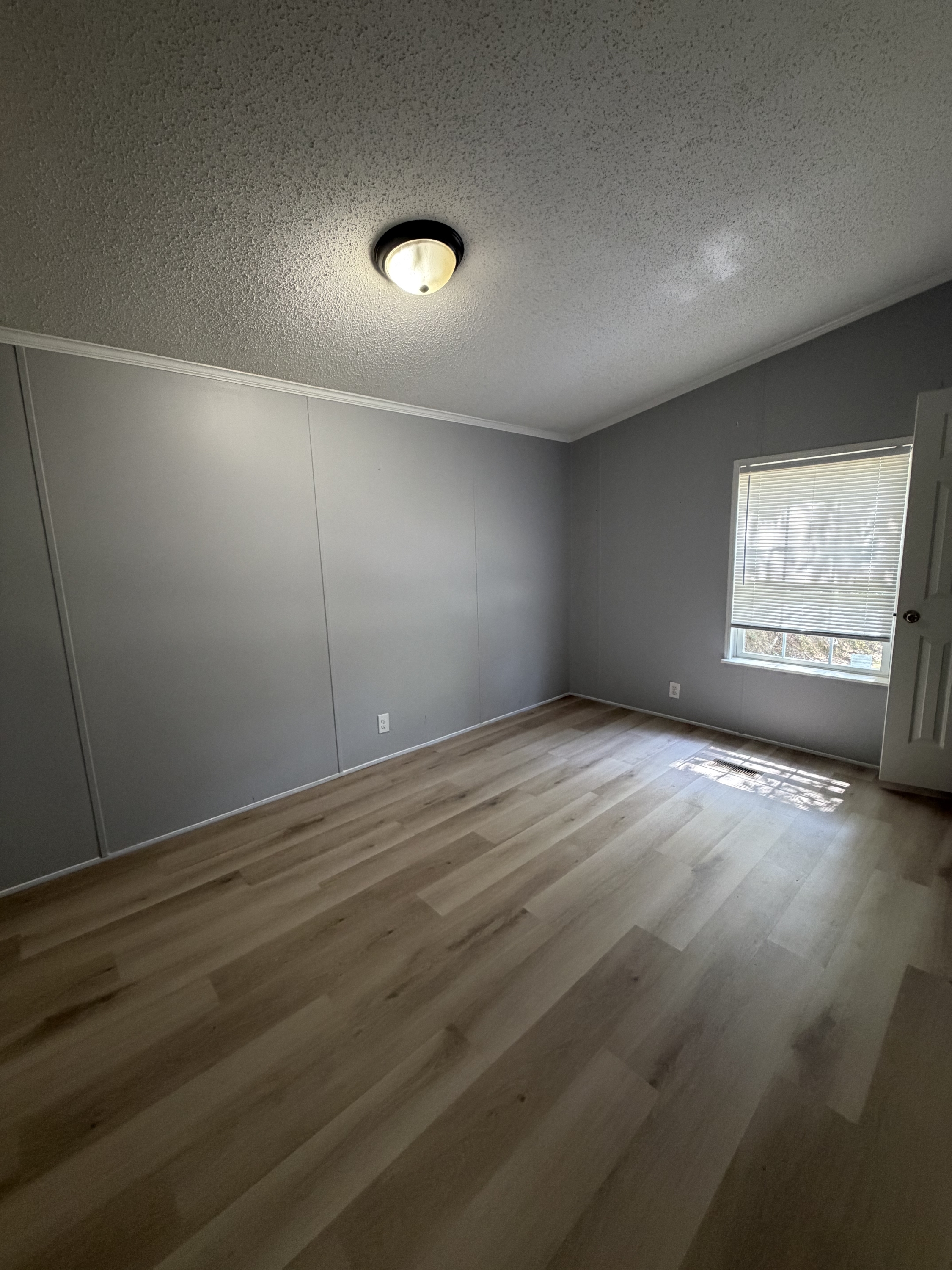 136 Forest Valley Dr – photo 2