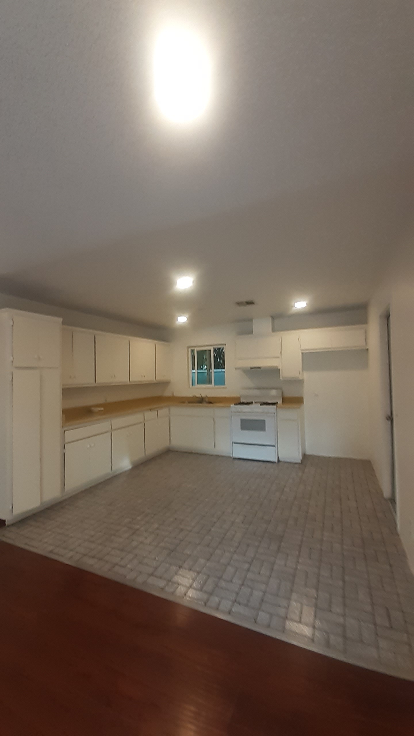 32241 Ave D unit F – photo 4