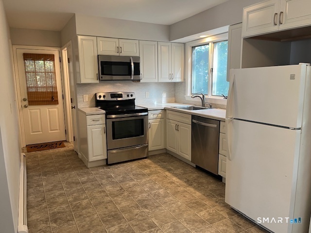 4 Providence Ave – photo 5
